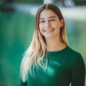 Meet your Posher, Hannah